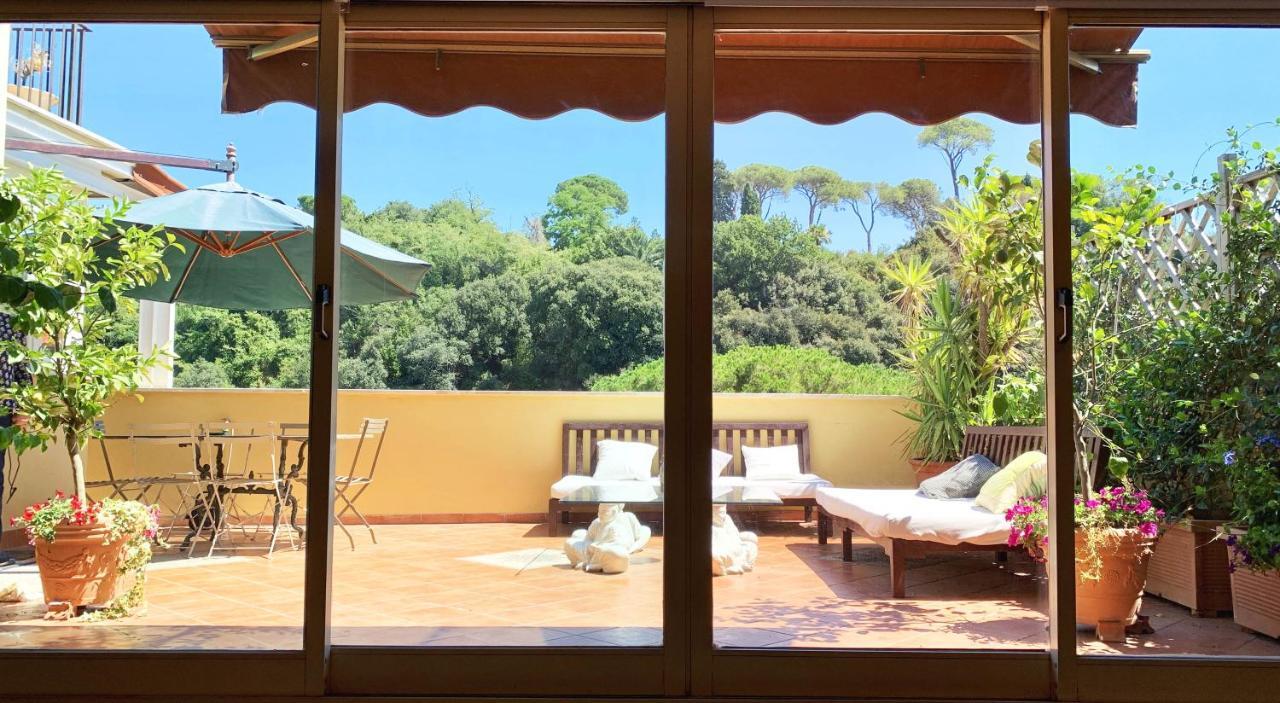 הוילה רומא La Terrazza Di Isabel מראה חיצוני תמונה